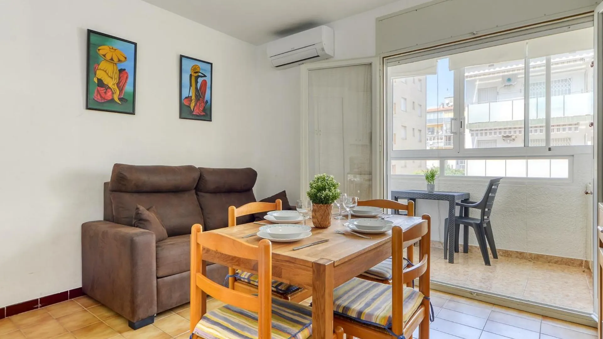 Apartment With View Росас Испания